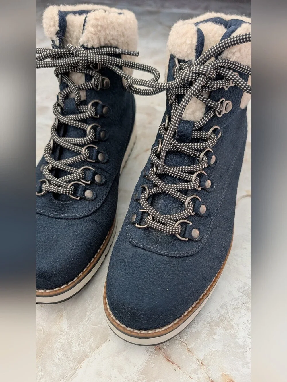 White Mountain Navy Lace-Up Sherpa Collar Winter Boots Woman's Sz 7 W